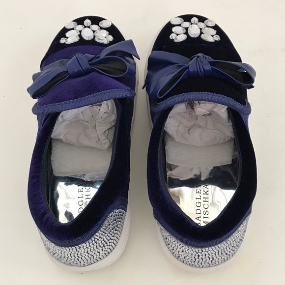 BADGLEY MISCHKA Blue Velvet Sneakers Slip On Rhinestone Delight Bow Girls Size 1 - Picture 10 of 16